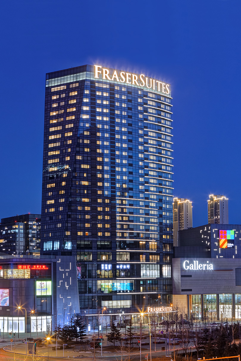 Interior, exterior, and aerial drone architectural photography of the Fraser Suites in Dalian, China. Paul Dingman is an architectural photographer based in Asia and China and specializing in the photography of hotels and resorts.