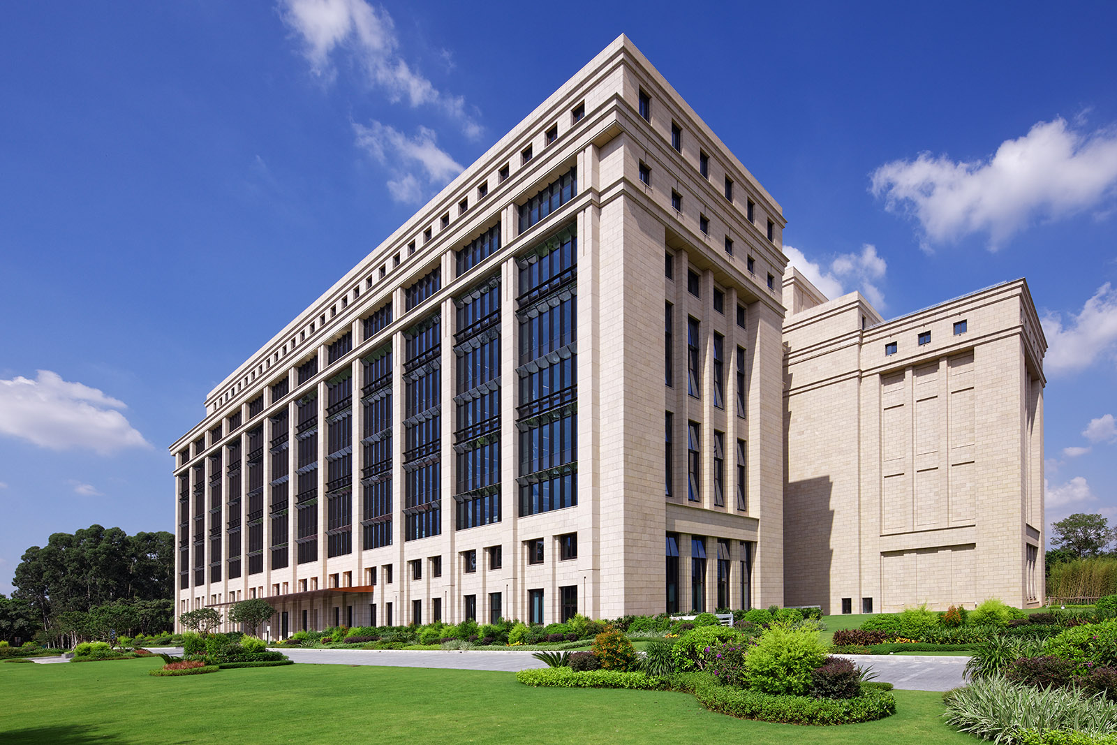 Interior, exterior, and aerial drone architectural photography of the Huawei Financial Center in Shenzhen, China commissioned by HDR Architects. © Paul Dingman architectural photographer