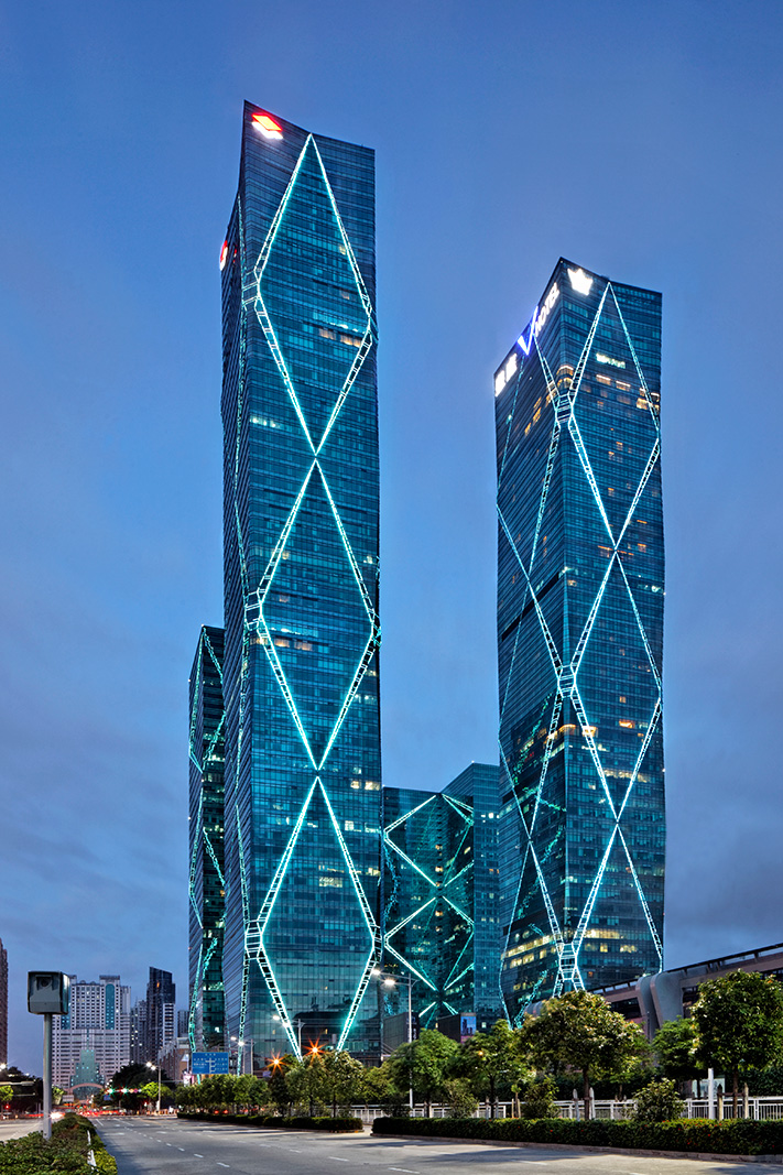 Architectural photography of super tall buildings and skyscrapers in China and Asia by Paul Dingman, architectural photographer serving China, Asia, Dubai, and the Middle East.