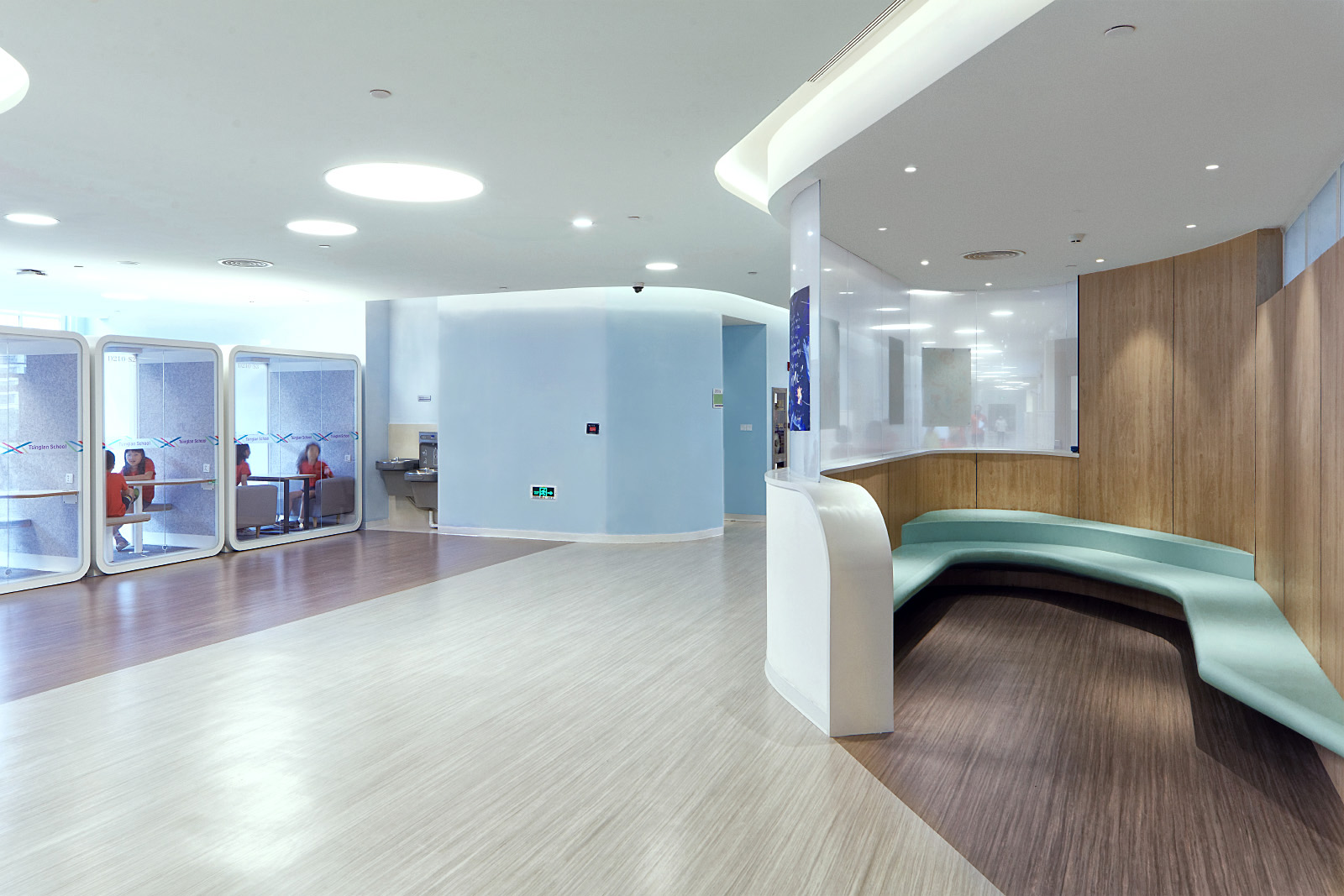 Interior photography of the Tsinglan International School in Dongguan, China. Architect: HDR.